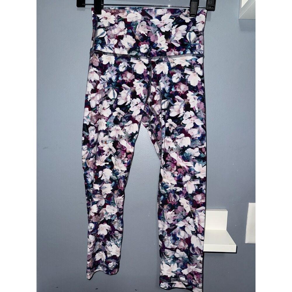 Lululemon Cropped Align Leggings in Floral Utopia | Size 4 | Activewear